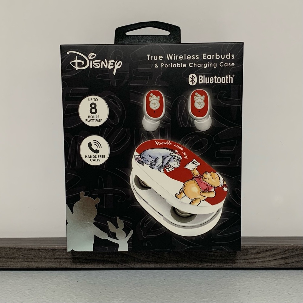 Disney Winnie the Pooh True Wireless Earbuds & Portable Charging Case-New in Box